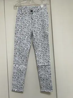 花柄ストレッチスキニーパンツ Lサイズ　ローリーズファーム