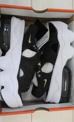 ナイキエアマックスココ サンダル 22cm 新品未使用