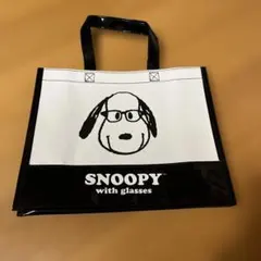 【新品】SNOOPY with glasses エナメル調 　　　トートバッグ