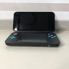 動作確認済み New 2DS LL ブラック/ブルー 本体