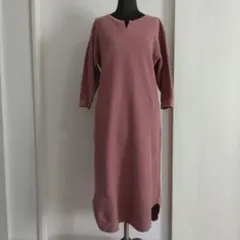 キーネックワンピース