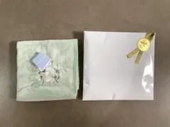 【プレゼント包装付】【新品】花柄刺繍 薄緑色タオルハンカチ ウェッジウッド