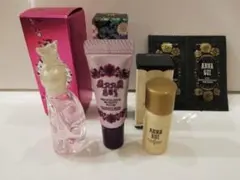 ANNA SUIアナスイ オードトワレミニボトルとサンプル