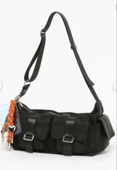 niko and… オリジナルチャーム付きマルチポケットショルダーバッグ