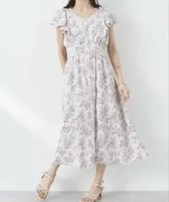 earth music&ecology ワンピース　花柄　ピンク　ベージュ