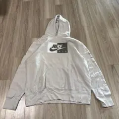 XLサイズ　NIKE パーカー