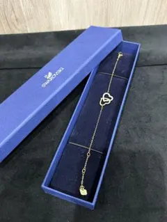 Swarovski ハートモチーフブレスレット