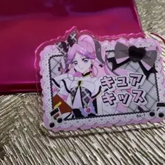 キュアキッス　スイパラ　アクリルネームバッジ