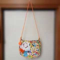 ハンドメイド　ショルダーバック　①