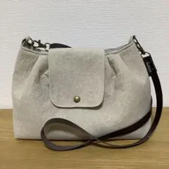 ショルダーバッグ　手提げバック　シンプル　ナチュラル　アイボリー