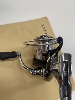 ダイワ 18イグジスト スピニングリール LT2000S-P 本体+ケース 美品 Amazon | ダイワ(DAIWA) スピニングリール 18 イグジスト FC