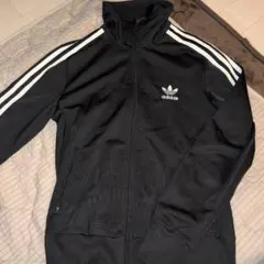 トラックジャケット