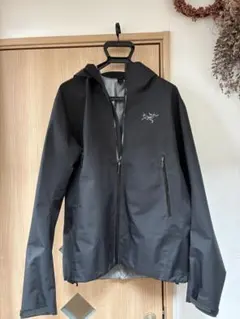 ARC'TERYX beta ベータジャケット　ブラック Mサイズ 3回使用のサムネイル