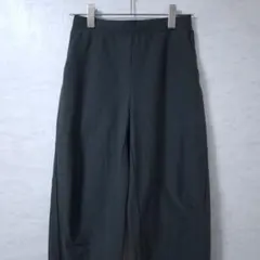 UNIQLO ジャージー カーブパンツ スラックス カーキ