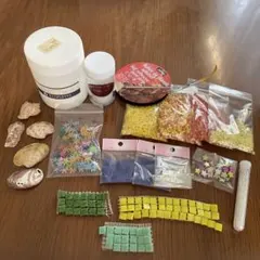 シルバークレイ作成キット 多色クラフトタイル　ビーズ　貝殻アソート