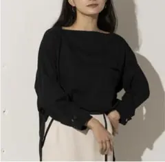 定価12,950円】Boutique 310佐藤佳菜子さん淑女のロンT黒 - メルカリ