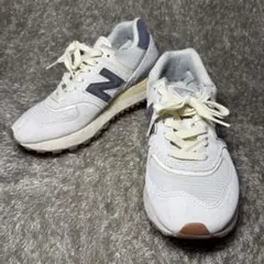 ニューバランス　スニーカー