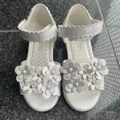 メゾピアノサンダル17.0㌢