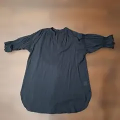 黒の五分袖チュニック Vネック ギャザー入り