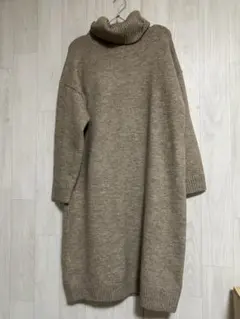 ベージュ タートルネック ニットワンピース　38 アーバンリサーチ