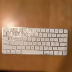 Apple ワイヤレスキーボード 英字配列 ホワイト