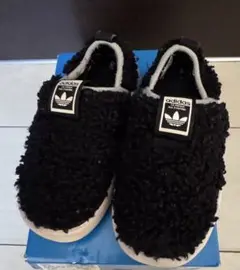 週末限定価格⭐︎adidasスリッポン　16.0cm