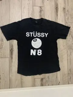 STUSSY 黒Tシャツ