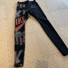 Nike グラフィックスパッツ ブラック/マルチカラー