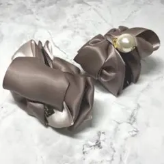 匿名配送新品未使用❤︎モカブラウンのリボンヘアクリップ2個セットバナナクリップわに