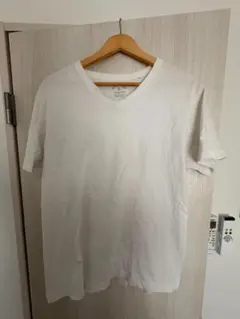 【定番】ホワイト VネックTシャツ XLサイズ レイヤードにも 春先に