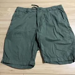 UNIQLO メンズ ショートパンツ カーキ　Lのサムネイル