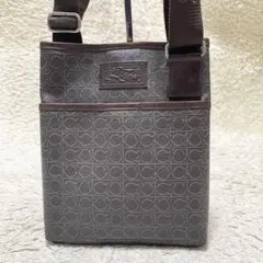 【美品】フェラガモ　ショルダーバッグ　レザー　PVC ガンチーニ　総柄　グレー系