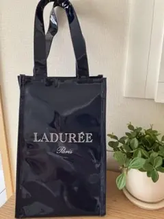 LADUREE Paris 保冷バッグ ネイビーのサムネイル