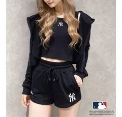 GYDA【MLB】ショートスウェットパーカー