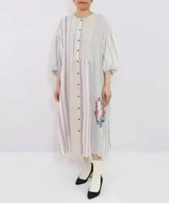 ScoLar 152699：花蝶ネコプリント ストライプMIX柄ワンピース
