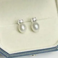 本真珠 ピアス　絶品彩凛級　ベビーパール ホワイト　無核 アレルギー対策