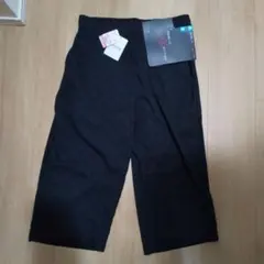 新品未使用タグ付きメンズMサイズ市松模様濃黒色ブラック七分丈ズボンハーフパンツ