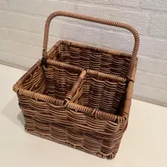 【新品未使用】籐かご ラタン 仕切り付き小物入れ