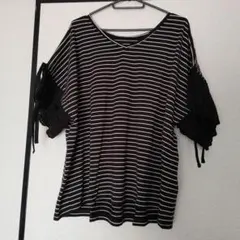 ストライプ Vネック 半袖トップス　4L　黒