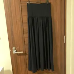 UNIQLO ダークネイビー フレアスカート Sサイズ