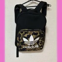 adidas リュック　迷彩のサムネイル