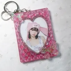 ピンク 蝶 B8 トレカ ケース デコ トレカキーホルダー レジン キルティング