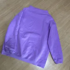 紫色 クルーネック トレーナー