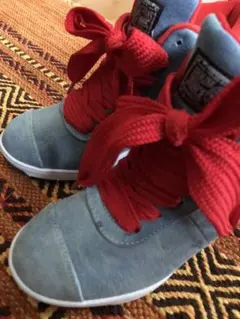 【VANS】ヒール内蔵スニーカー　美品