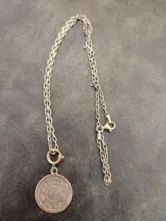 HERMES メダル型ペンダントネックレス