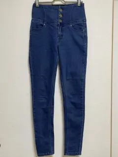 Item thumbnail for item 2dc7f364-f155-41ec-aba0-123b289aac7d