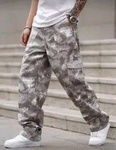 迷彩　ベージュ　柄　ボトムス