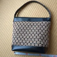 黒とベージュのバッグ　ハンドメイド