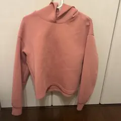 ユニクロ　ウルトラストレッチドライスウェットプルパーカ　ピンク