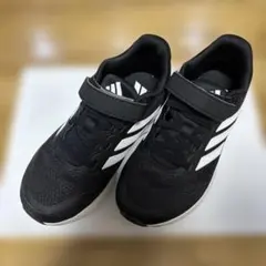 adidas スニーカー 19